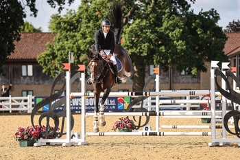 Max Routledge takes a step up the ladder to stardom with Ascadina PP Z